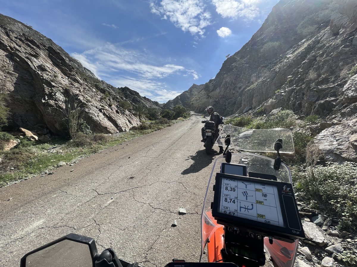 Cockpit view on a wadi road